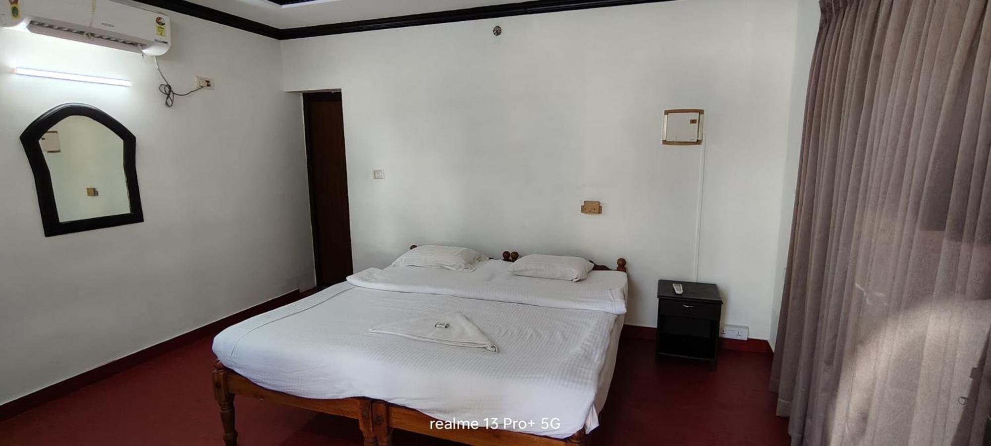Palm Beach Resort, Alleppey Alappuzha Eksteriør billede